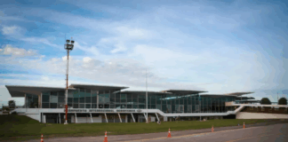 El aeropuerto de Resistencia se mantiene operativo, pese al temporal